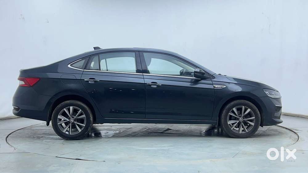 Skoda Slavia Style 1.0l Tsi At, 2022, Petrol