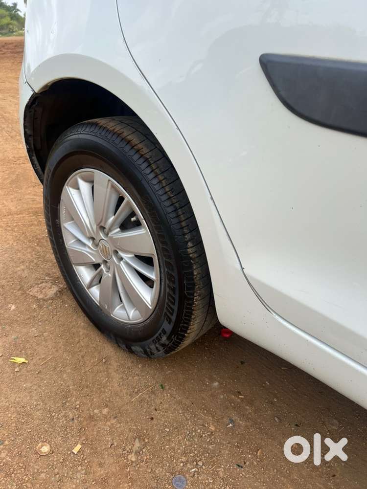 Swift Ddis Maruti 2015