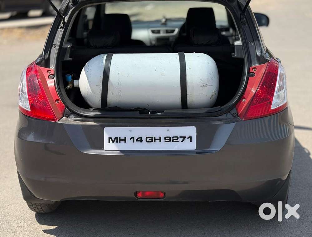 Maruti Suzuki Swift Vxi Cng, 2017, Petrol