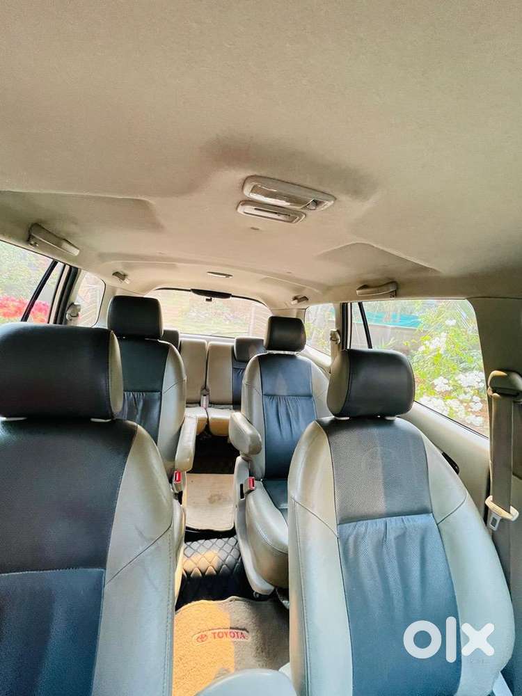 Toyota Innova 2015 Diesel Well Maintained