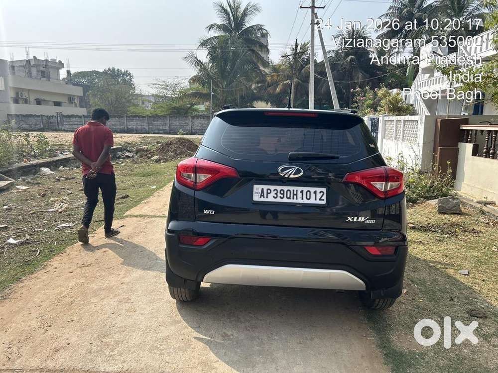 Mahindra Xuv300 2022 Black Clour