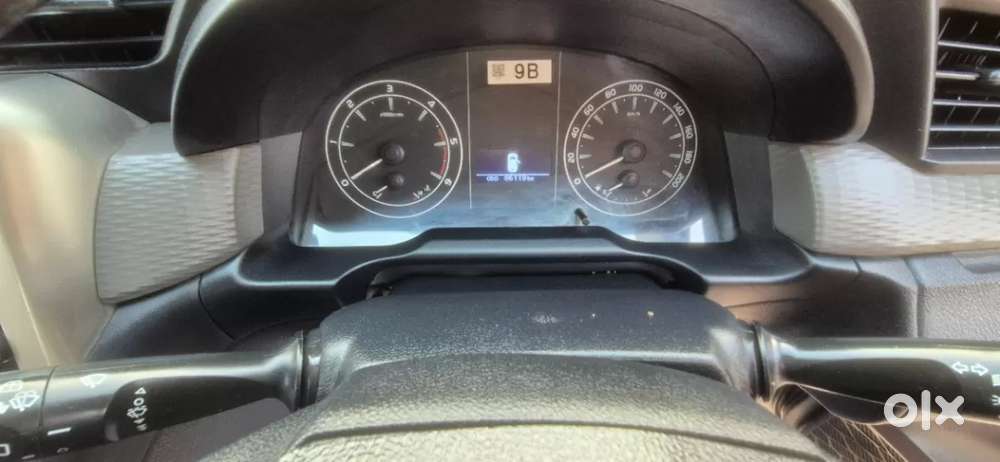 Toyota Innova Crysta 2.4 G Mt 7 Str, 2022, Diesel