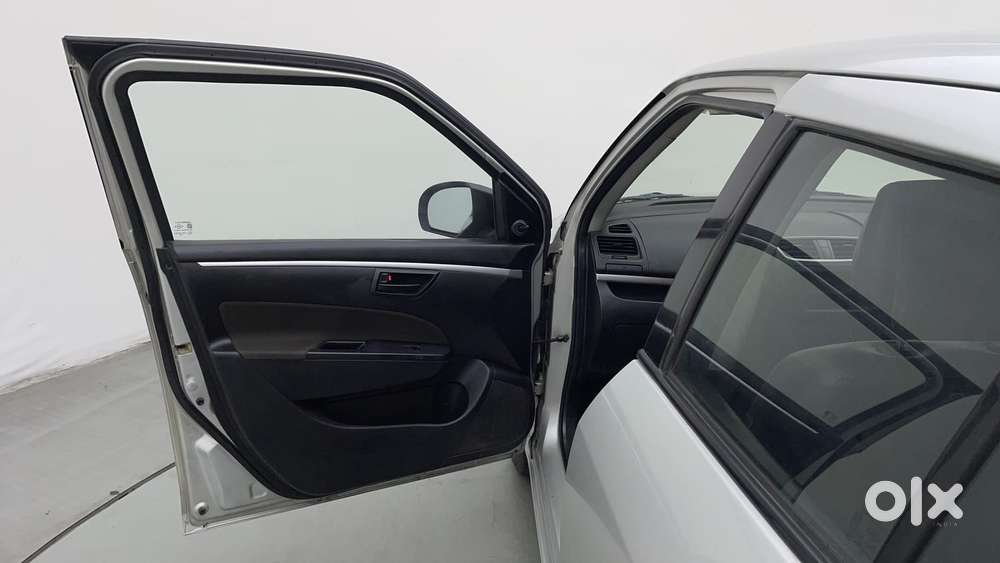 Maruti Suzuki Swift 1.2 Lxi (o), 2016, Petrol