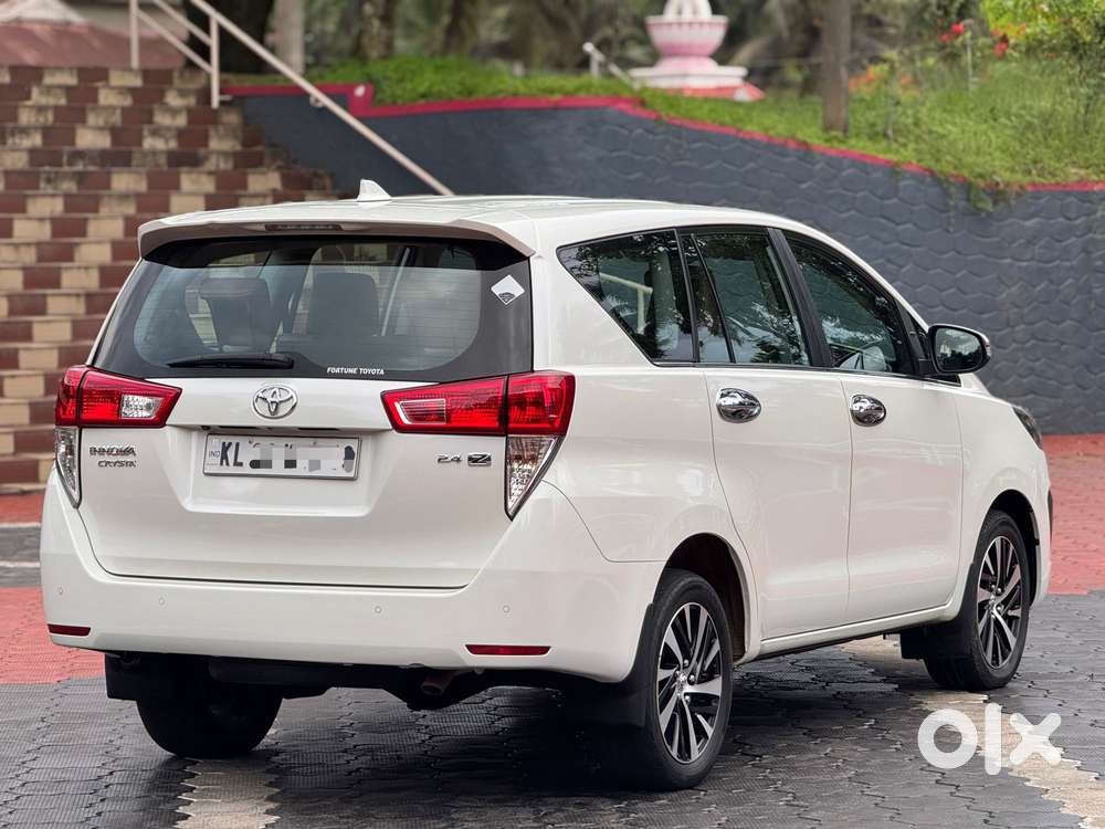Toyota Innova Crysta [2020-ongoing] 2.4 Zx At 7 Str, 2022, Diesel