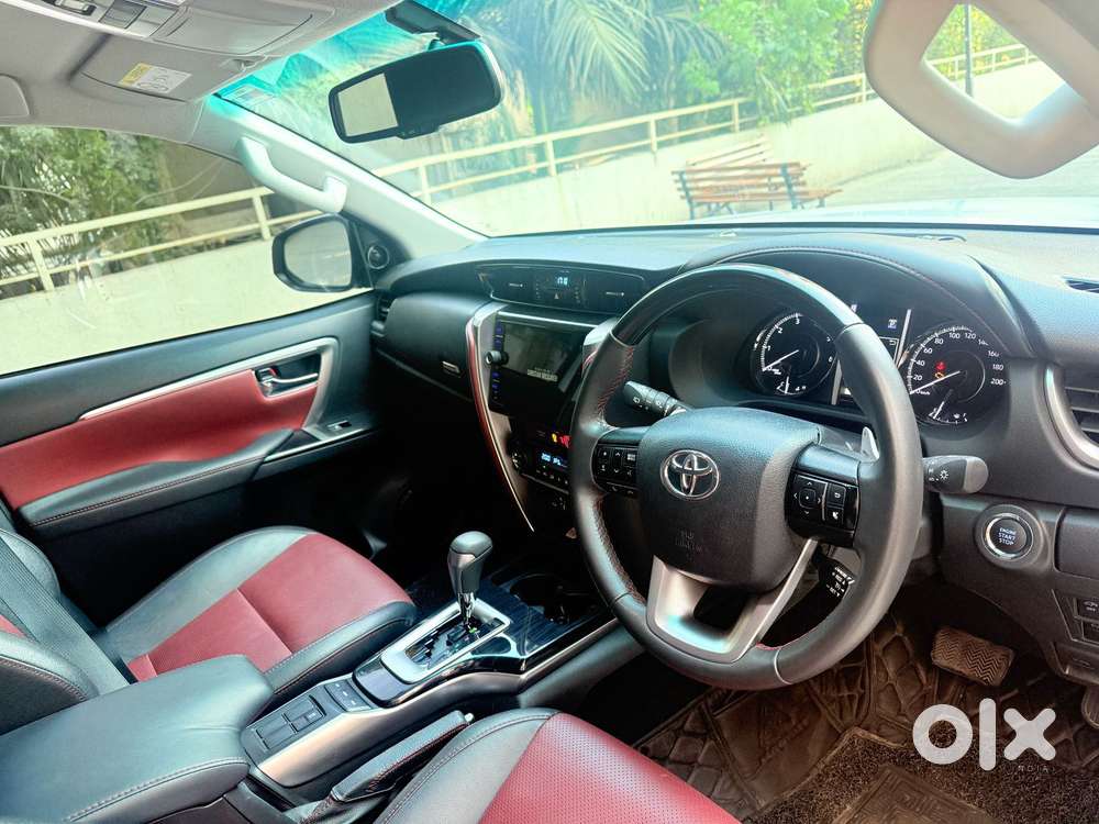 Toyota Fortuner Legender 4x2 At 2.8, 2024, Diesel