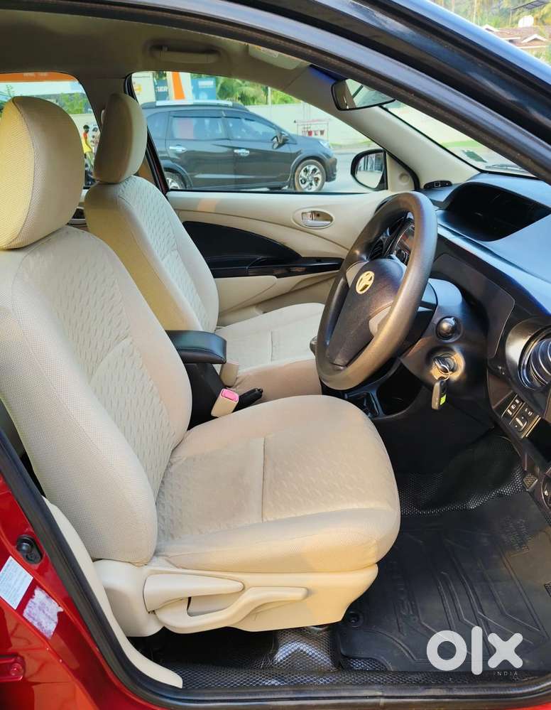 Toyota Etios Liva 1.4 Vd Dual Tone, 2017