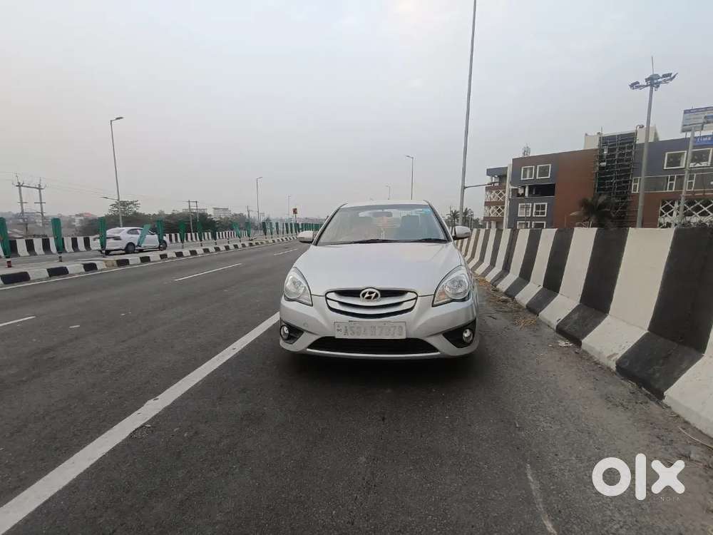 Hyundai Verna 2011