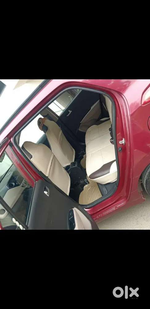 Hyundai Grand I10 Sportz At 2014, Showroom Service History, Mint Condi