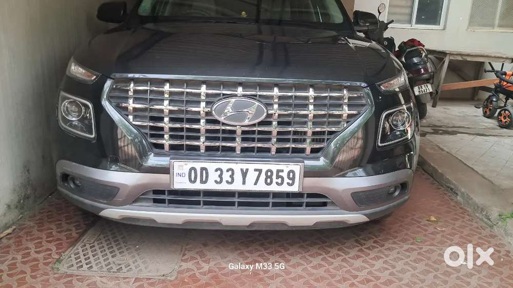 Hyundai Venue 2019 Petrol 28490 Km Driven