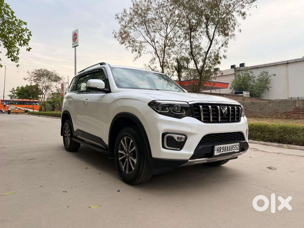 Mahindra Scorpio N Z8 Petrol At 7 Str, 2026, Petrol