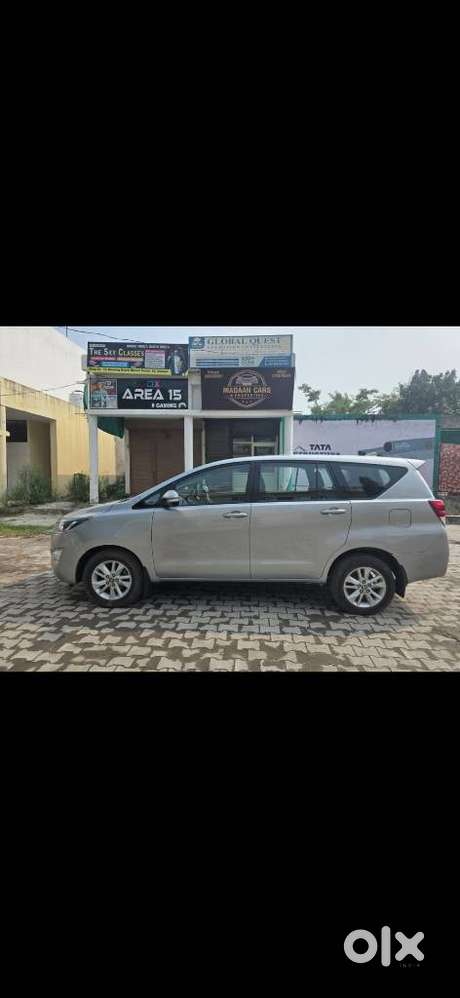 Toyota Innova Crysta 2.8 Gx At, 2017, Diesel