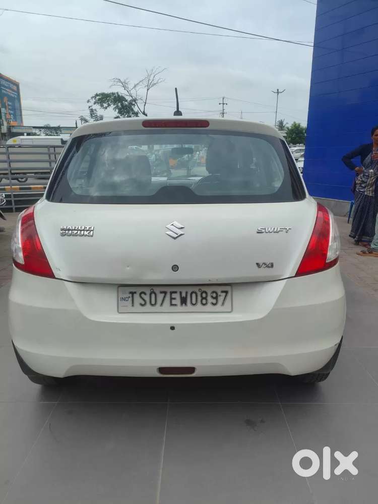 Maruti Suzuki Swift Vxi, 2015, Petrol