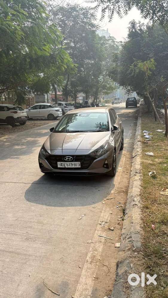 Hyundai Petrol Manual 2021