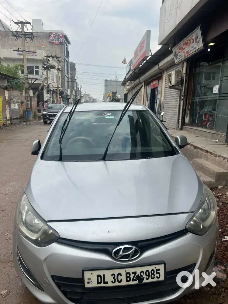Hyundai I20 1.2 Magna 2014 Cng And Petrol Both ,ac Fully Worked