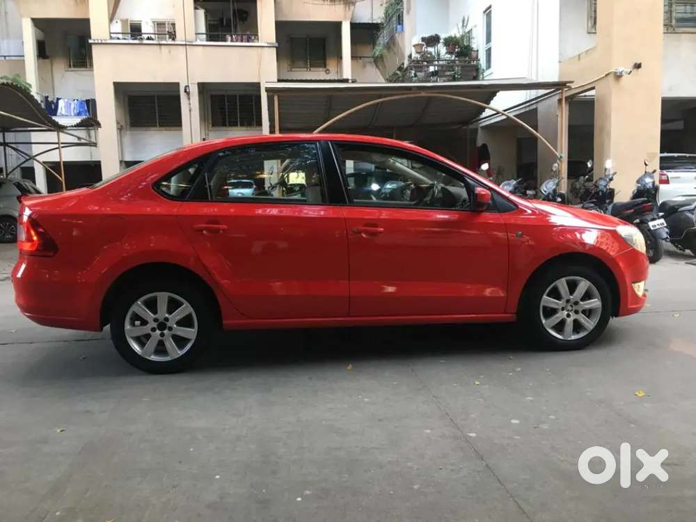 Skoda Rapid 2014 Petrol 32000 Km Driven
