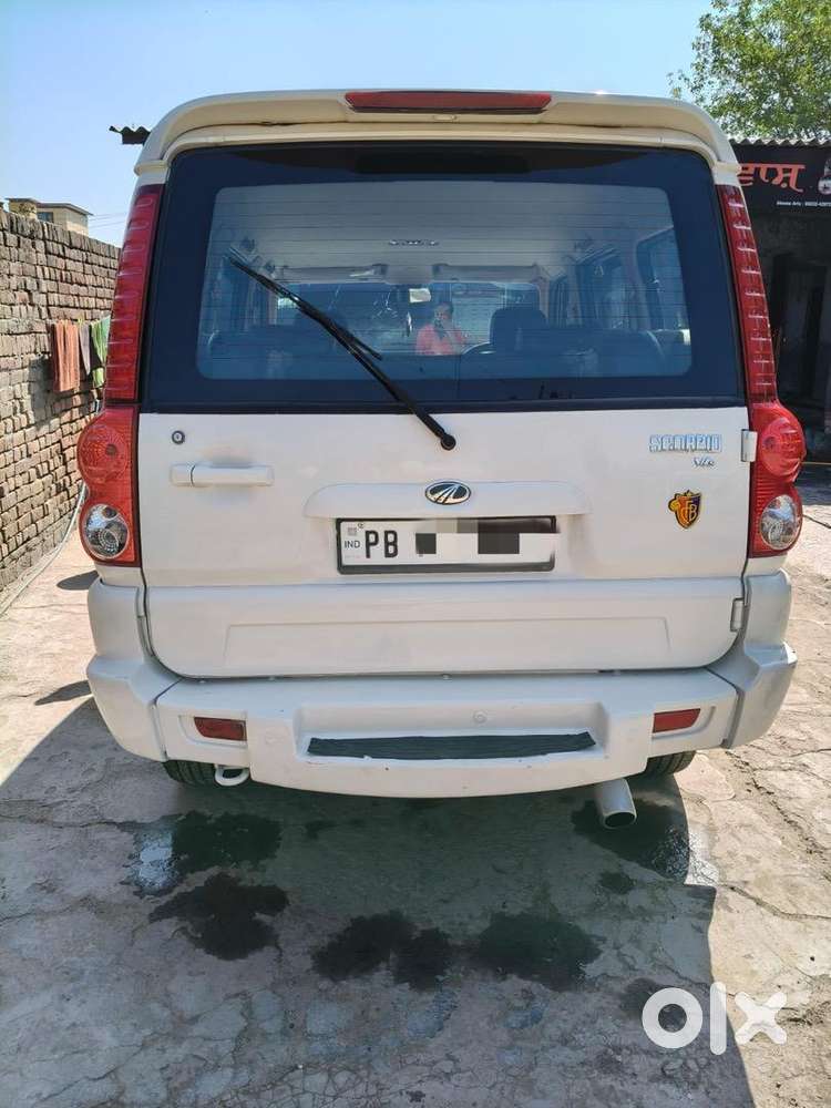 Mahindra Diesel Car 2011