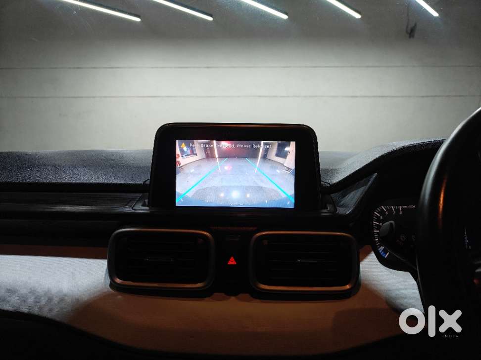 Tata Punch 1.2 Revotron Creative Amt Dual Tone, 2022, Petrol