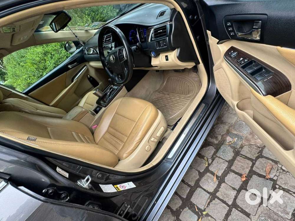 Toyota Camry Hybrid, 2016, Petrol