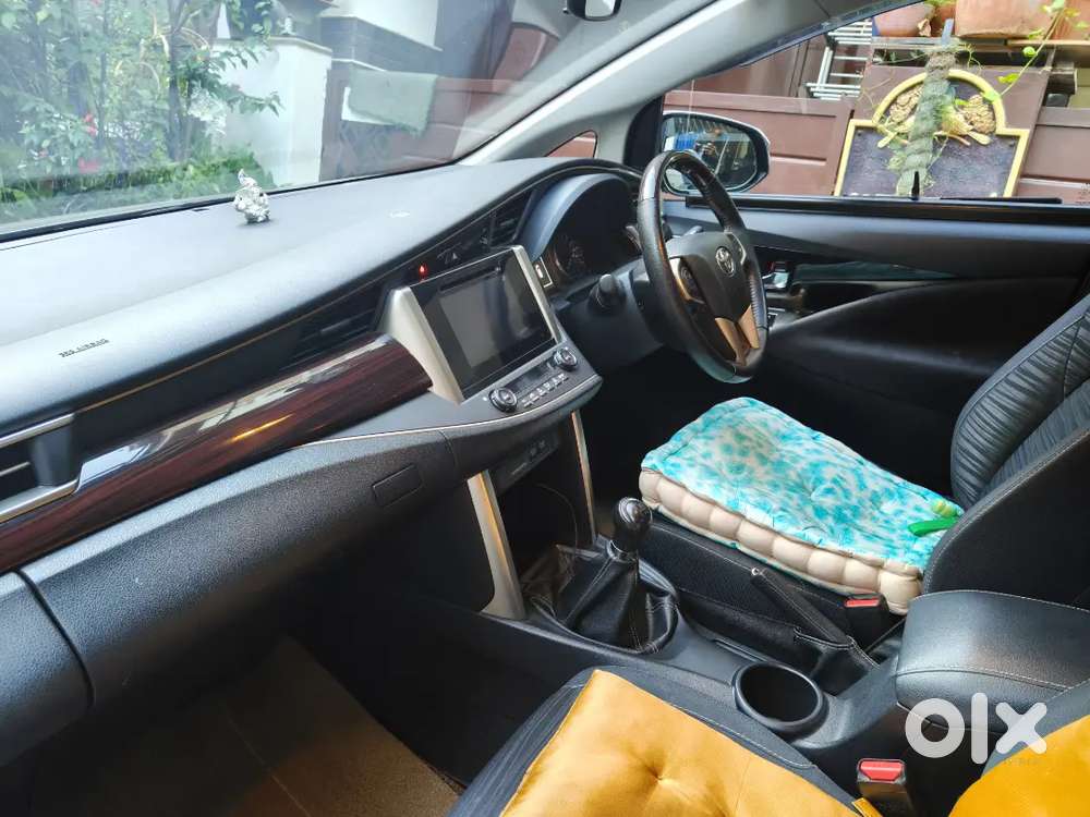 Toyota Innova Crysta 2017