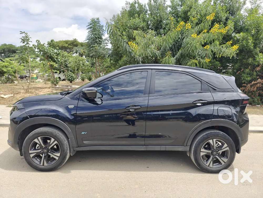 Tata Nexon Ev Top End Dark Edition