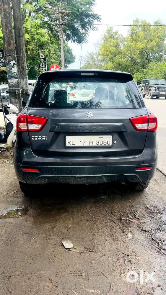 Maruti Suzuki Brezza 2017 Diesel 165000 Km Driven Only For Panayam