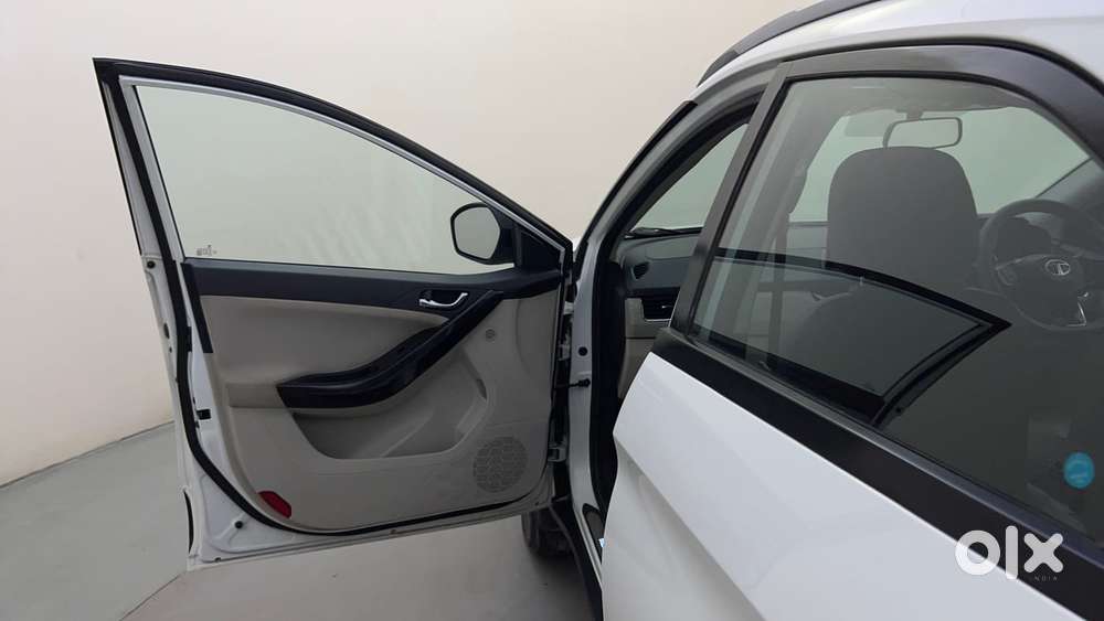 Tata Nexon 1.2 Revotron Xza Plus, 2022, Petrol