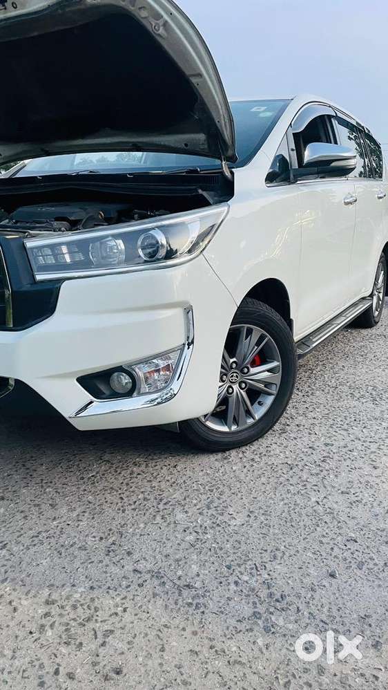 Kl 01 Toyota Innova Crysta 2016 2.8 Z Automatic Diesel Well Maintained