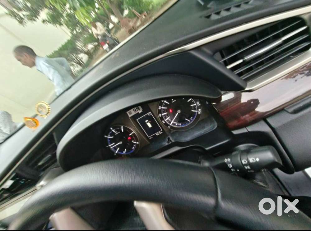 Toyota Innova Crysta