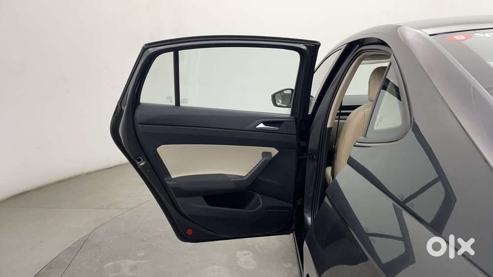 Skoda Slavia Ambition 1.0l Tsi At, 2024, Petrol