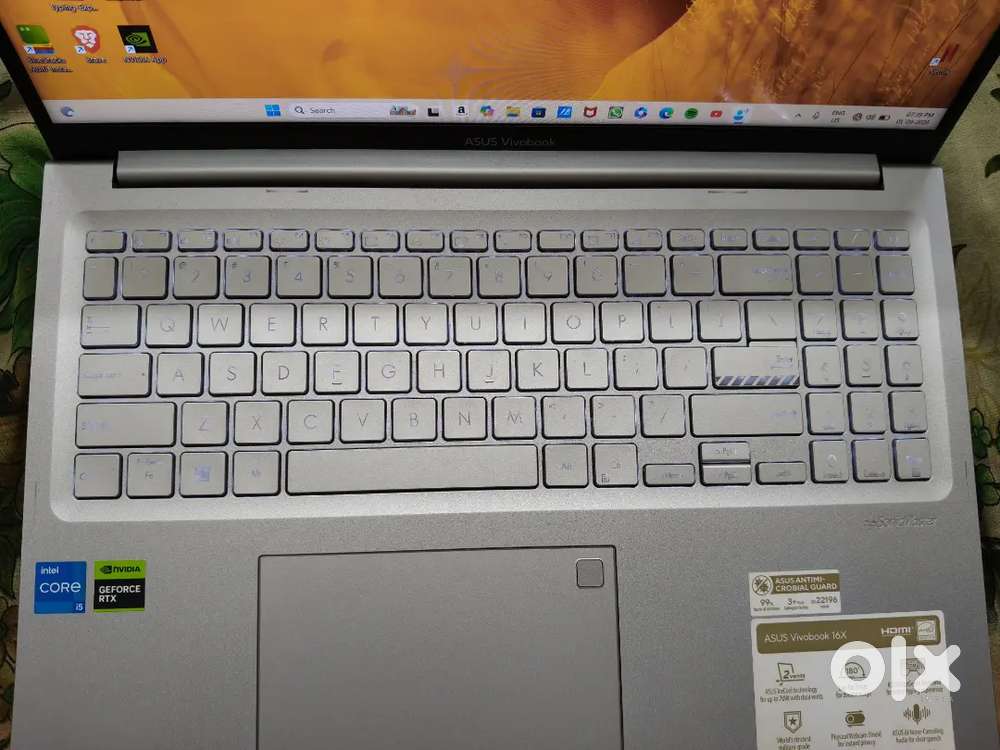 Asus Vivobook 16 x