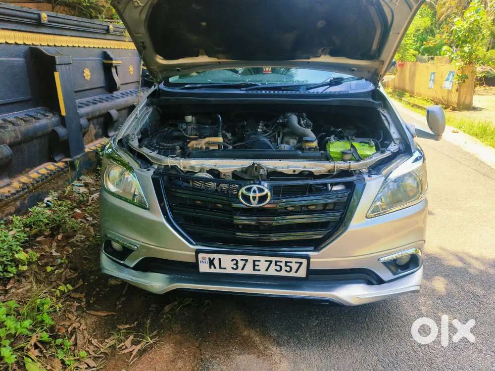 Toyota Innova 2013 Diesel 213000 Km Driven