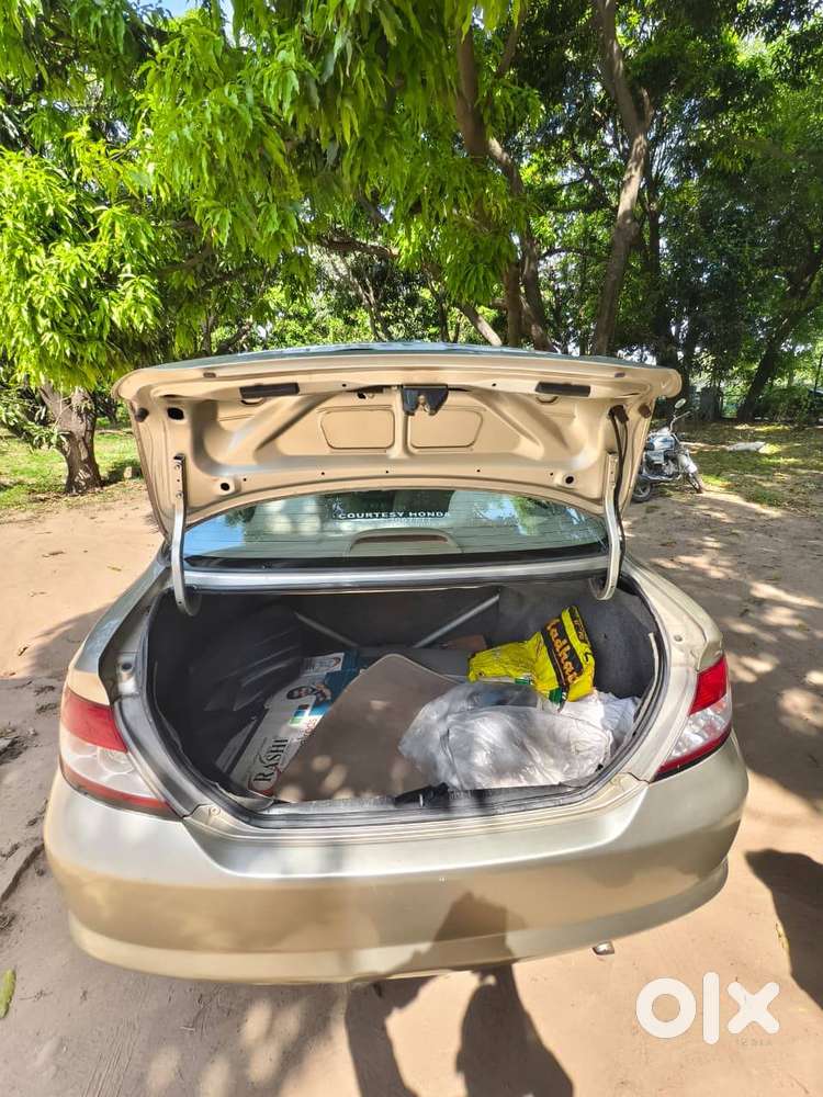 Honda City Zx 2005 Petrol Well Maintained