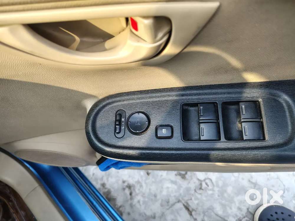 Honda Amaze 2015 Diesel 105000 Km Driven