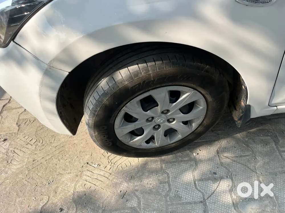 Urgent Selling, Bahar Jana H Isliye, Family Car