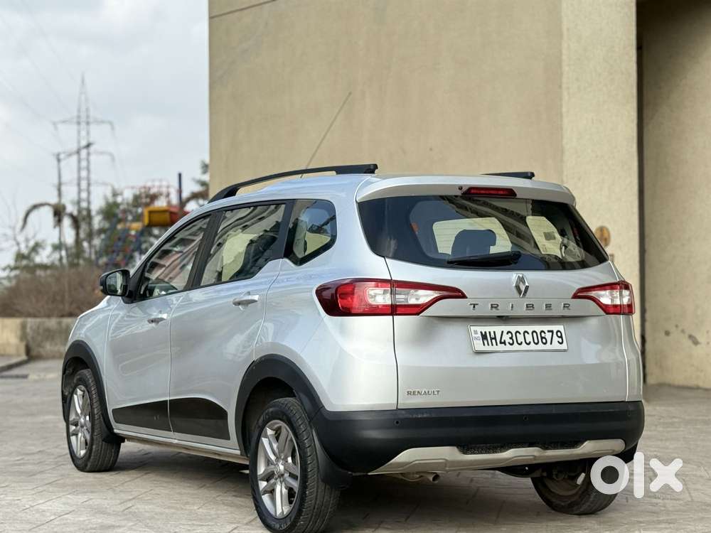 Renault Triber Rxz, 2022, Petrol