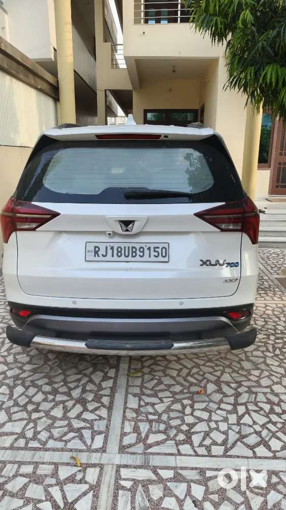 Mahindra Xuv700 Ax7 2023