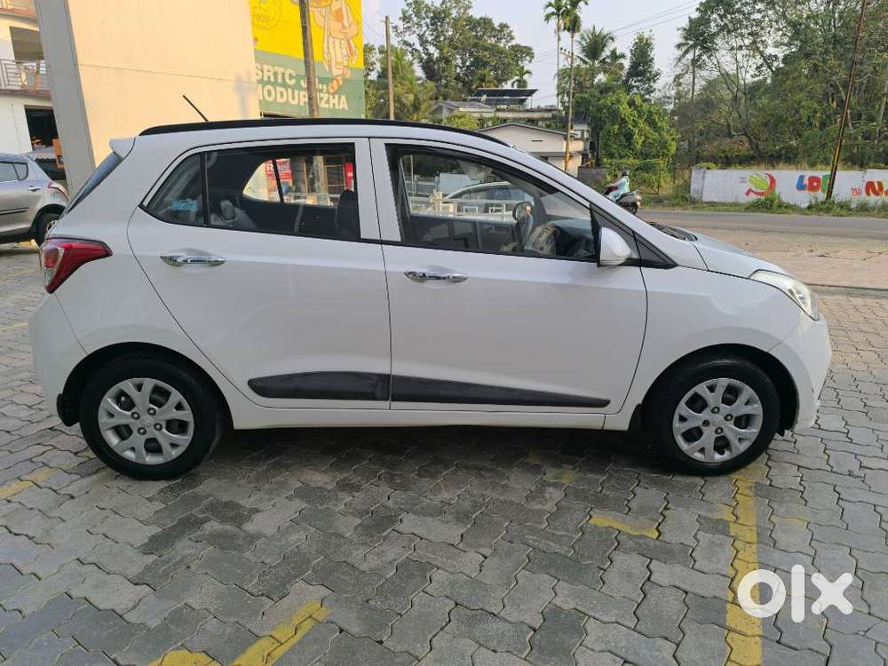 Hyundai Grand I10 2013-2016 Sportz, 2014, Petrol