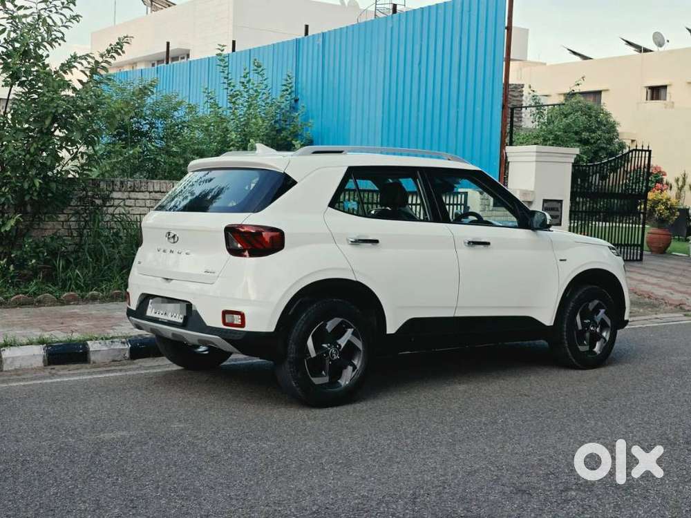 Hyundai Venue 1.0 Sx (o) Turbo Dct, 2021, Petrol