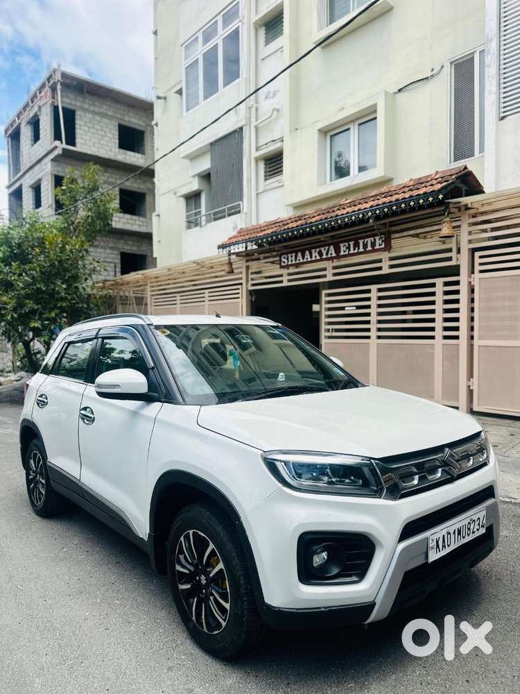 Maruti Suzuki Brezza 1.5 Zxi Smart Hybrid Dual Tone, 2020, Petrol