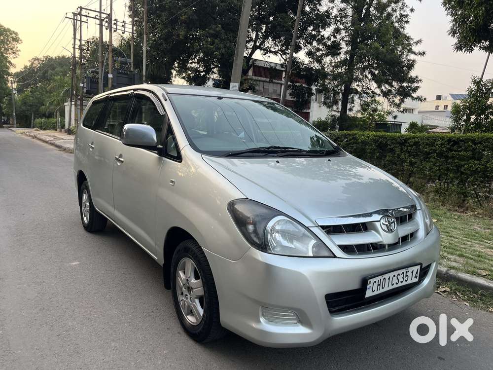 Toyota Innova 2004-2011 2.5 V Diesel 8-seater, 2008, Diesel