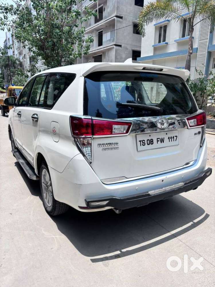 Toyota Innova Crysta 2.4 G Mt 7 Str, 2017, Diesel