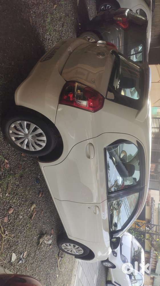 Toyota Etios Liva V Limited, 2016, Petrol