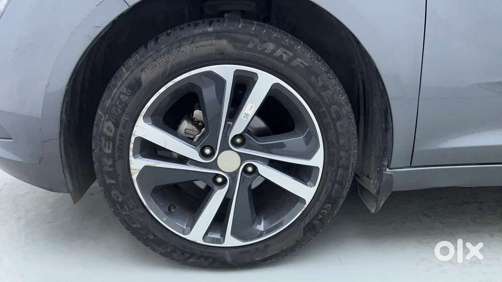 Tata Altroz Xz, 2023, Petrol