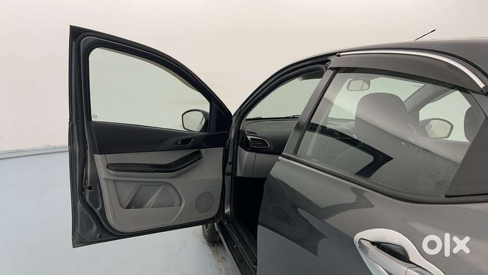 Tata Tiago 1.2 Revotron Xt Option, 2021, Petrol