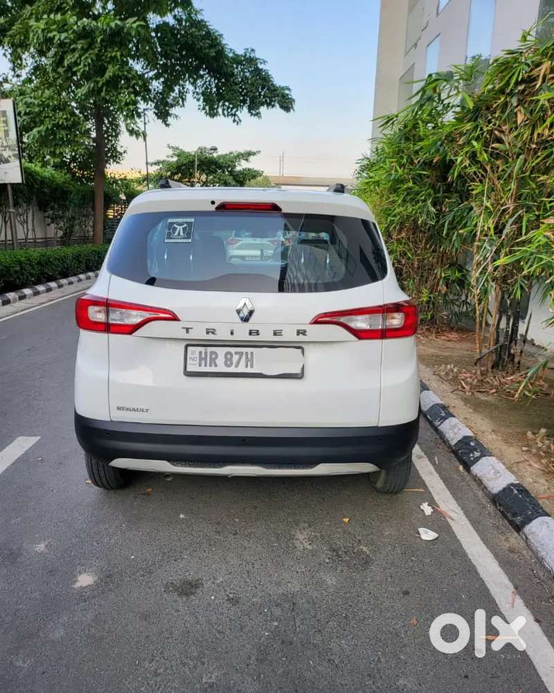 Renault Triber 2022 Showroom Condition Car