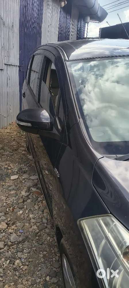 Maruti Suzuki Ertiga 2015 Diesel Well Maintained Show Room Service