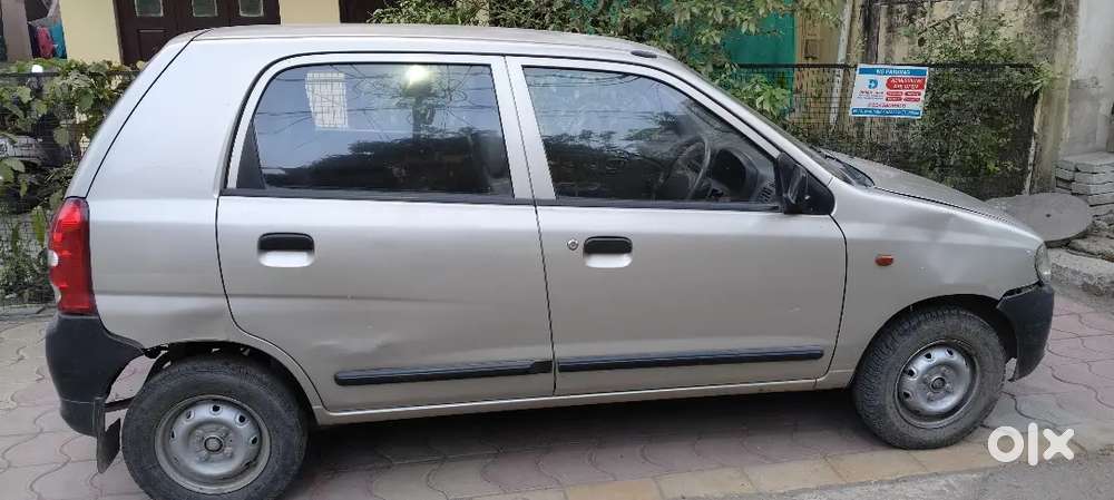 Maruti Alto Pearl Silver Color