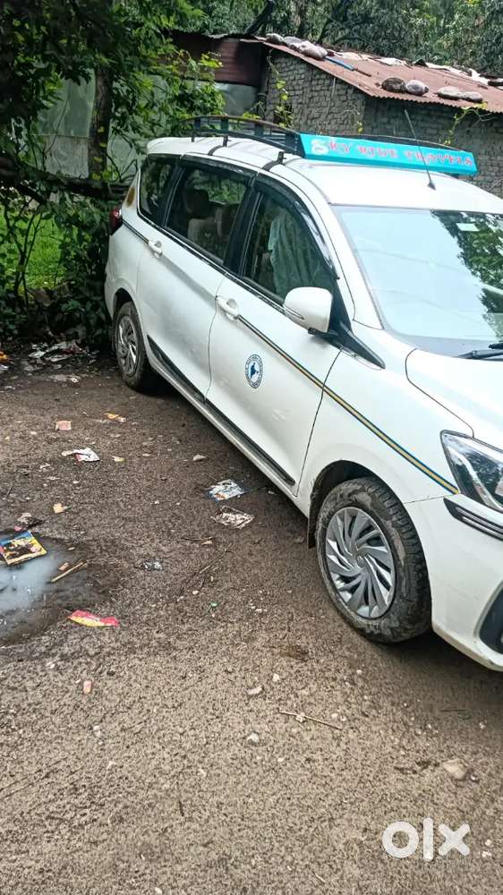 Maruti Suzuki Ertiga 2024 Variant Vxi Cng