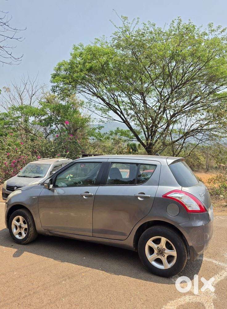 Maruti Suzuki Swift Vxi 1.2 Abs Bs-iv, 2013, Petrol