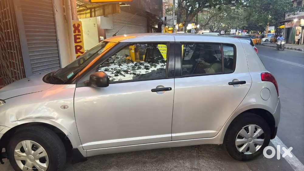 Maruti Suzuki Swift Vxi 2010 Model